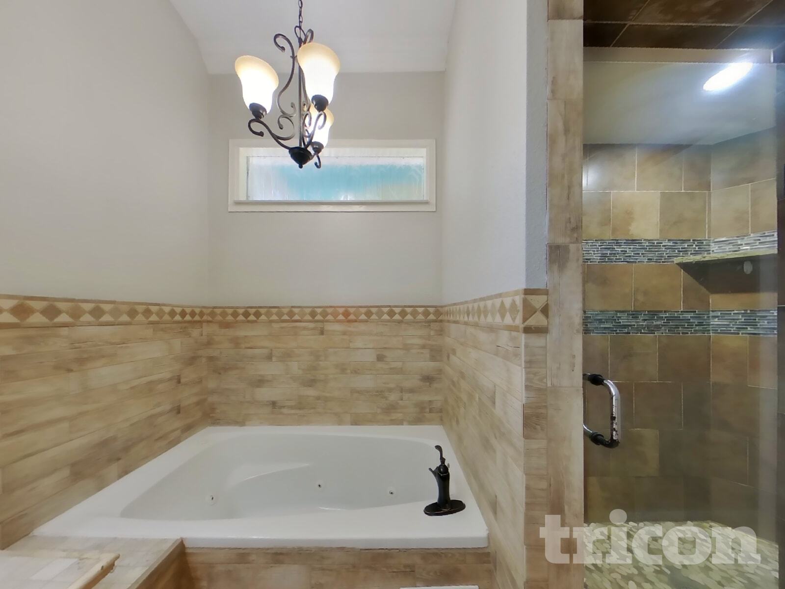 Building Photo - 1668 Woodland Dr