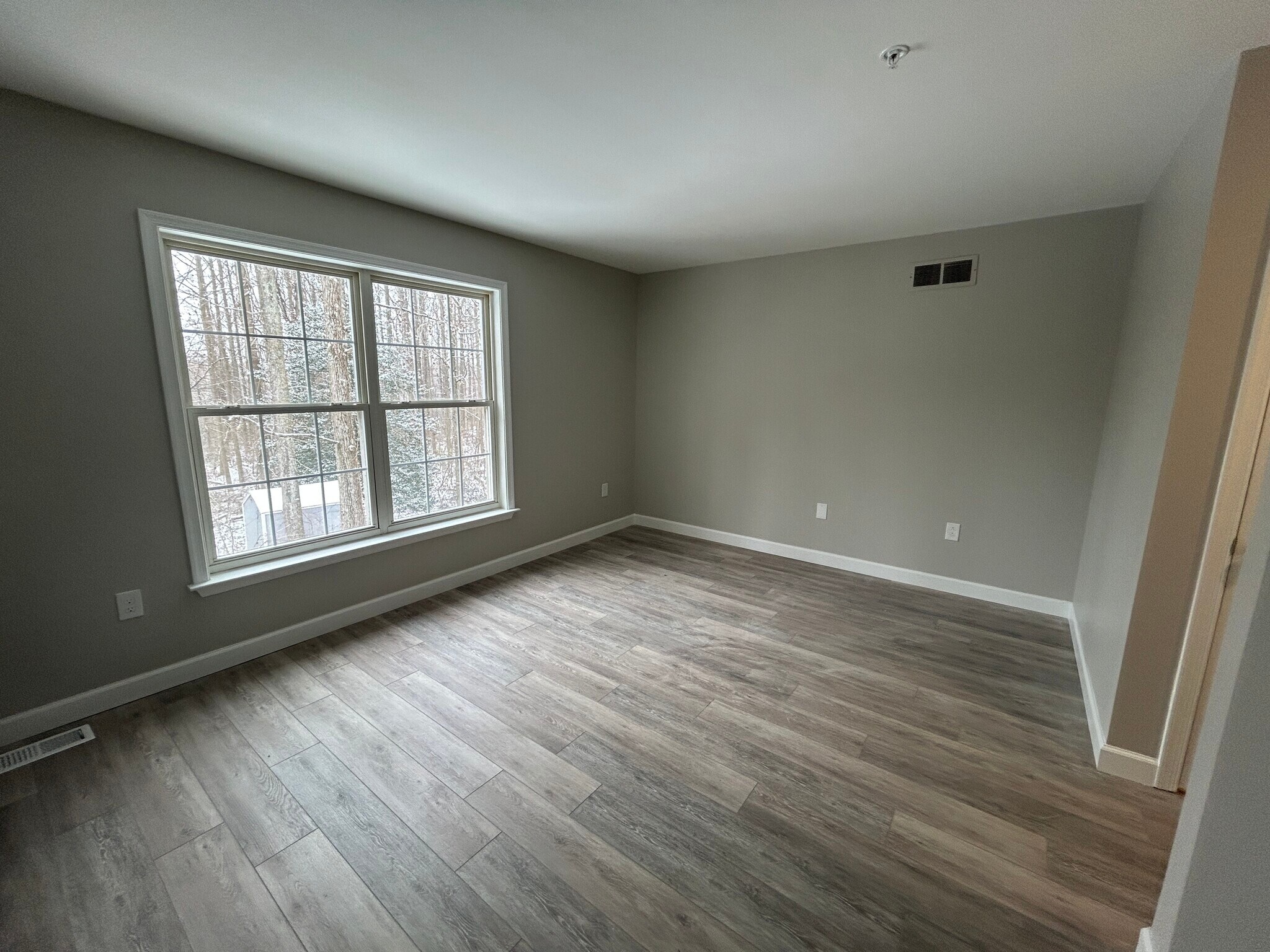 Building Photo - 138 Mike Ct