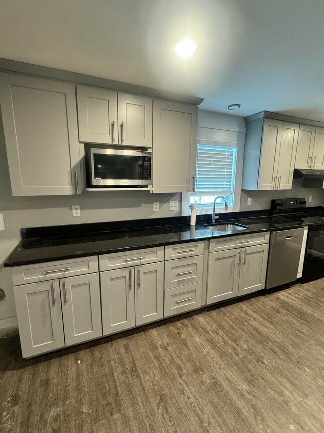 Building Photo - 9 Monarch Wy