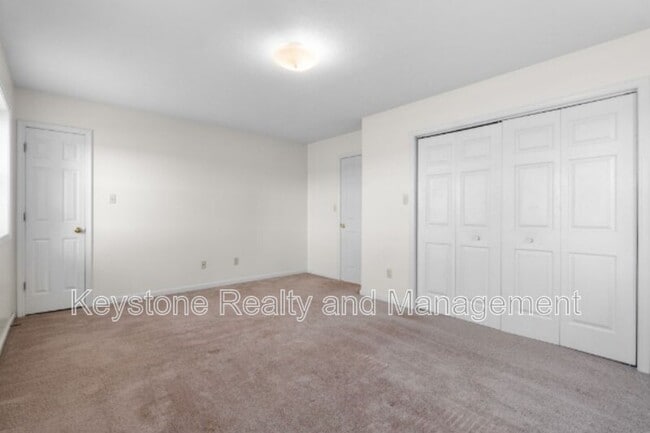 Building Photo - 0 286 Thompsonville Ln