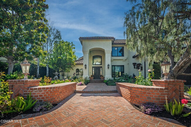 Primary Photo - 2612 Yellowwood Dr