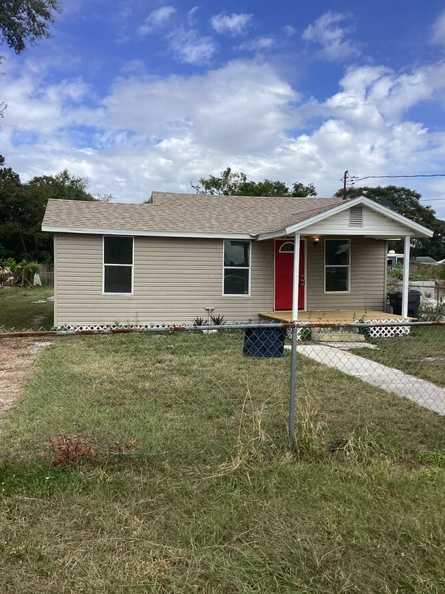 Primary Photo - Cottage