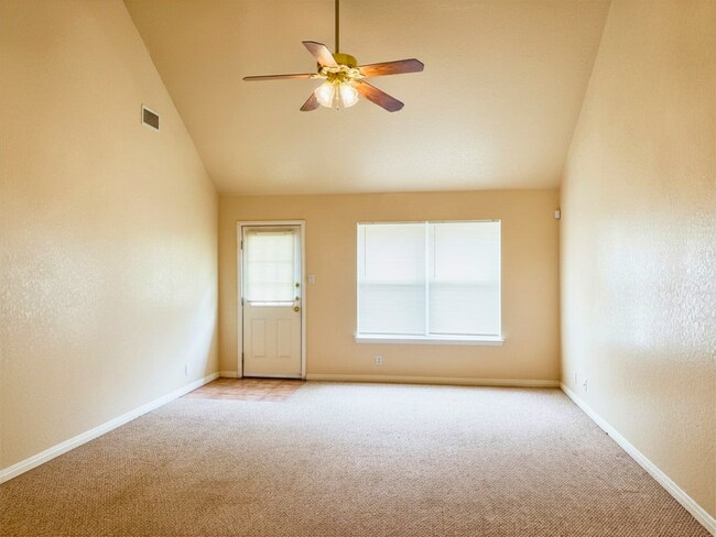 Building Photo - Beautiful 3 Bedroom Home Near Brooks City Base in South San Antonio