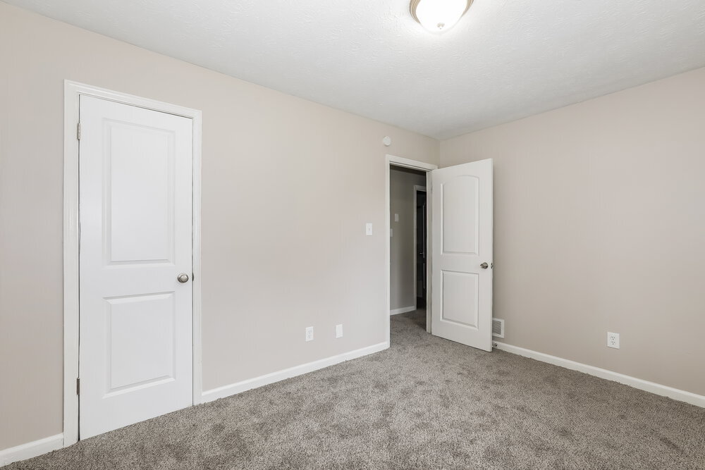 Building Photo - 583 Lakeridge Cir SE