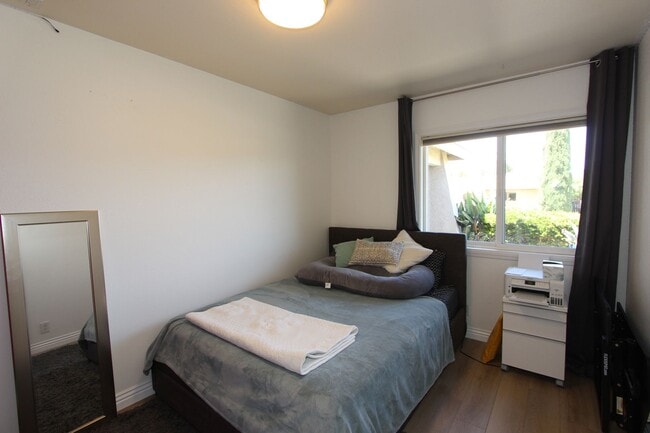 Building Photo - Gorgeous 4 Bedroom 2 Bathroom house in Poway