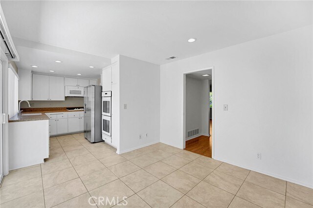 Building Photo - 2648 Vista Del Oro