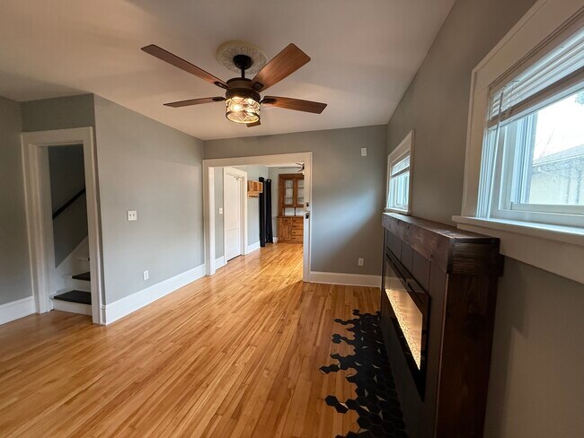 Building Photo - 780 Curfew St