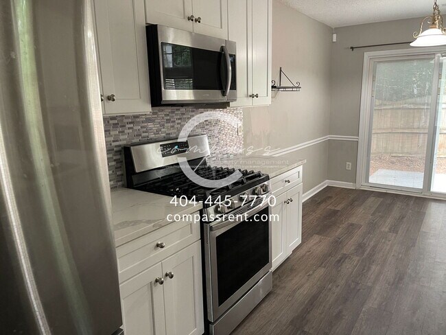 Building Photo - 2106 Clearvista Dr NW