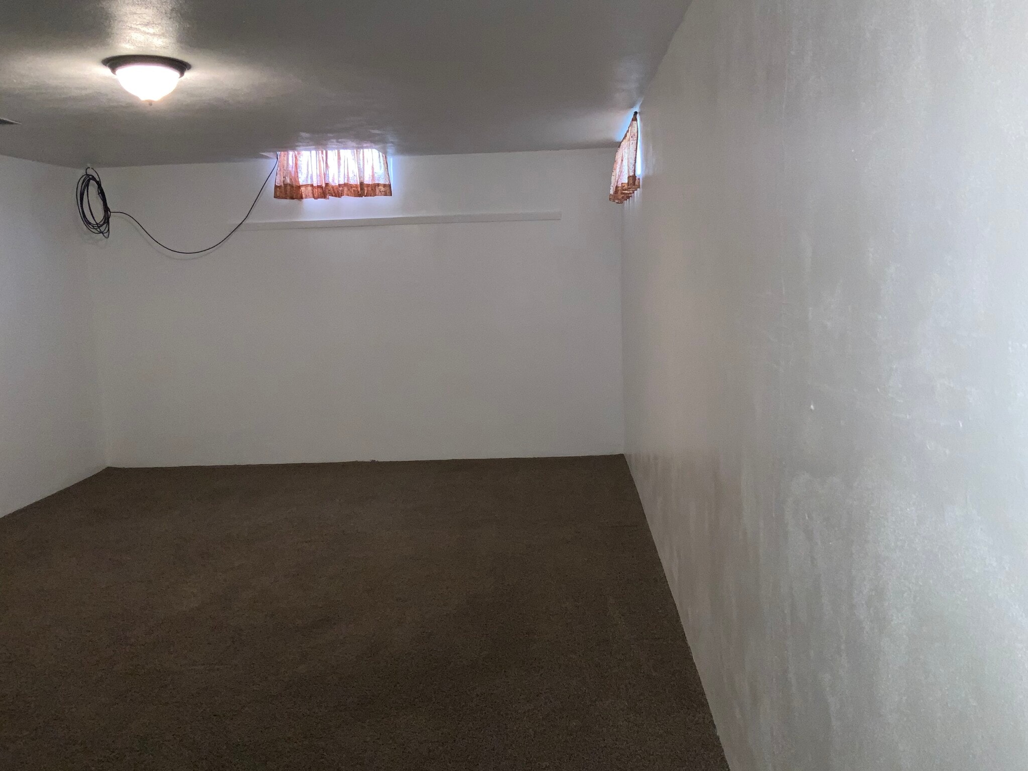 Building Photo - 2200 S Lee Ave