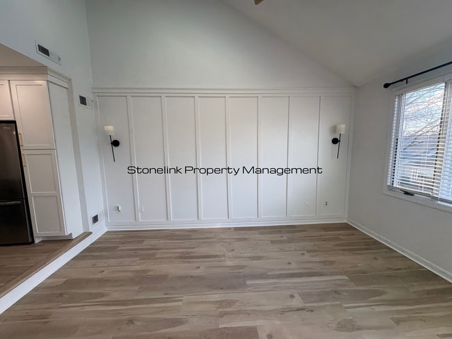 Building Photo - Fully Redesigned Townhouse Style Condo For Rent in Desirable Louisquisset Community!