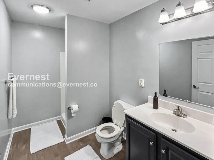 Building Photo - 6 Bob Cat Ct