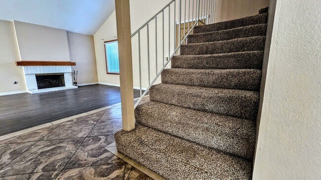 Building Photo - 2632 S Marigold Ave