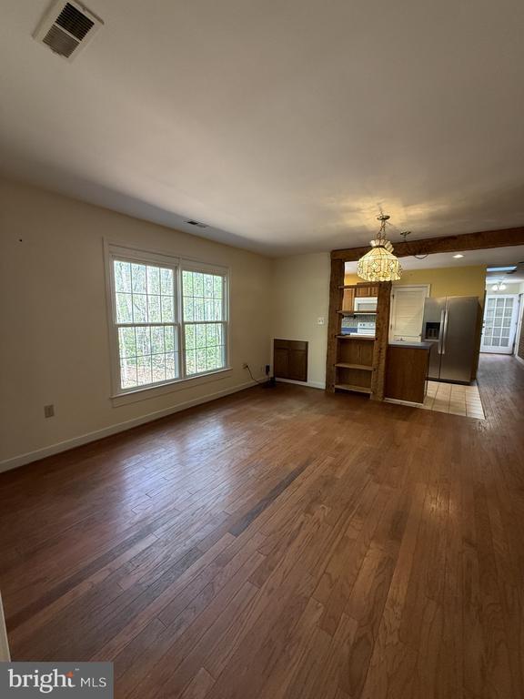 Building Photo - 130 Spring Wood Dr