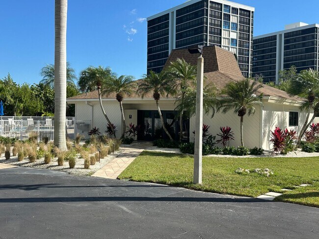 Building Photo - Check out this view from the 7th floor overlooking the gulf of America!!! SEASONAL/OFF-SEASONAL O...