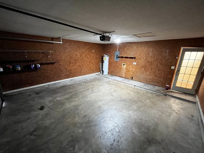 Building Photo - 3Bed/2bath in the heart of Orange Park