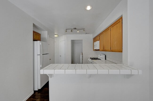 Building Photo - 193 Chadwell Ct