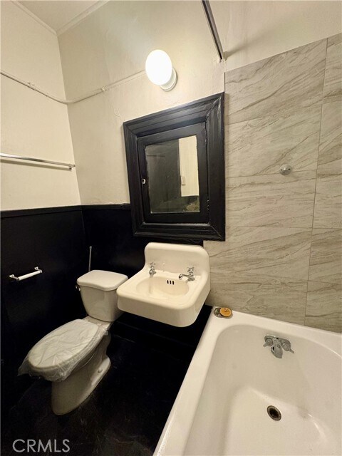 Building Photo - 617 Coronado Terrace