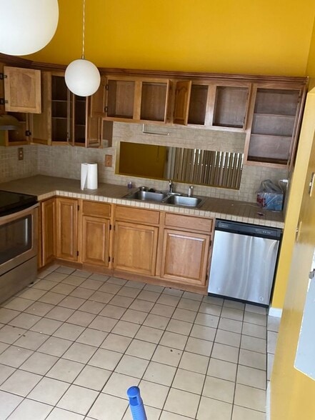 Building Photo - 1703 San Remo Cir