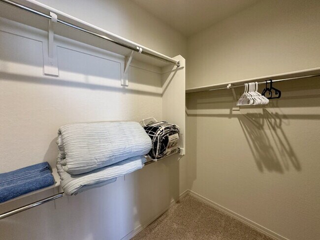 Building Photo - 13726 W Whisper Rock Trail