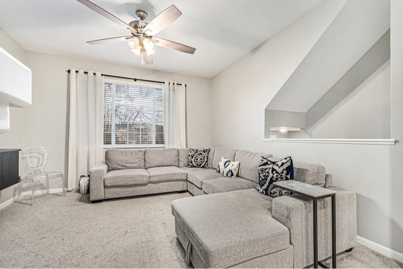 Building Photo - 4325 Savoy Ln