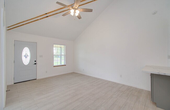 Building Photo - 12642 Alice Ln