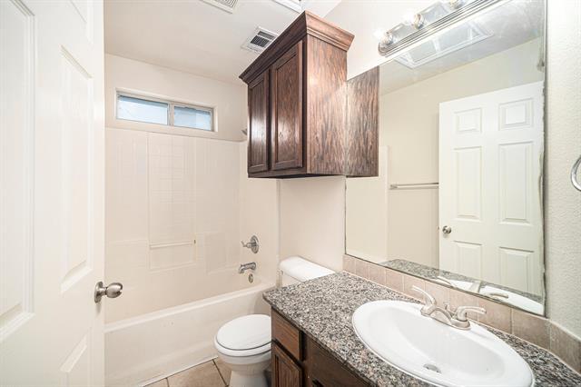 Building Photo - 538 Mast Ct
