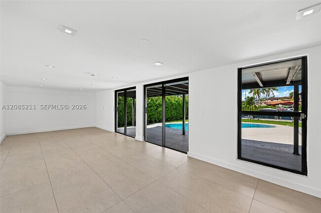 Building Photo - 536 Hibiscus Dr