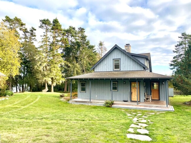 Building Photo - Furnished Home on False Bay