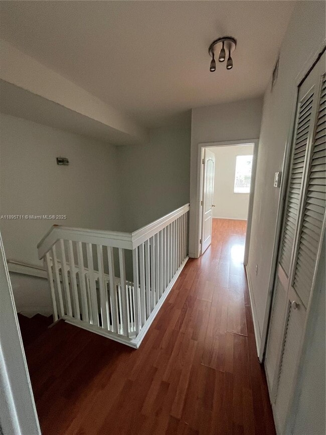 Building Photo - 10913 NW 43rd Ln