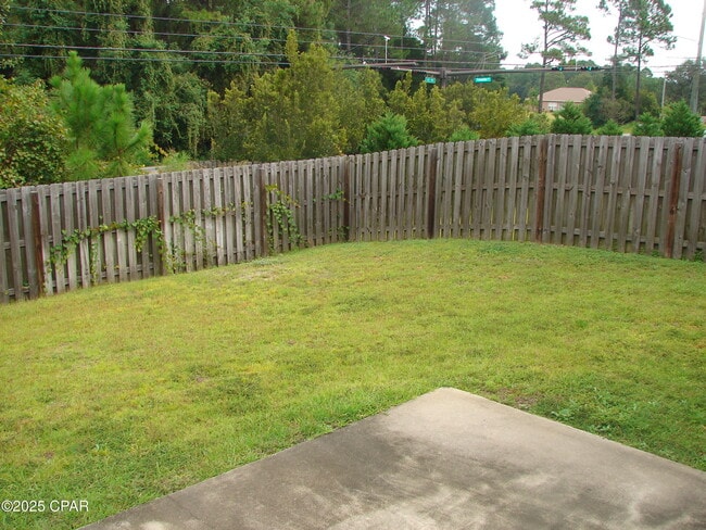 Building Photo - 3402 Hillcrest Dr