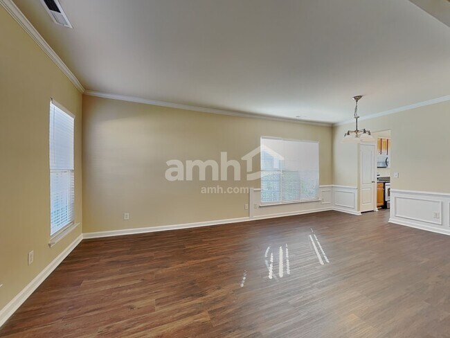 Building Photo - 3339 Sugar House St