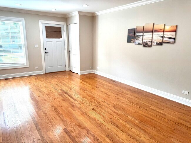 Building Photo - 344 Mallard Ct