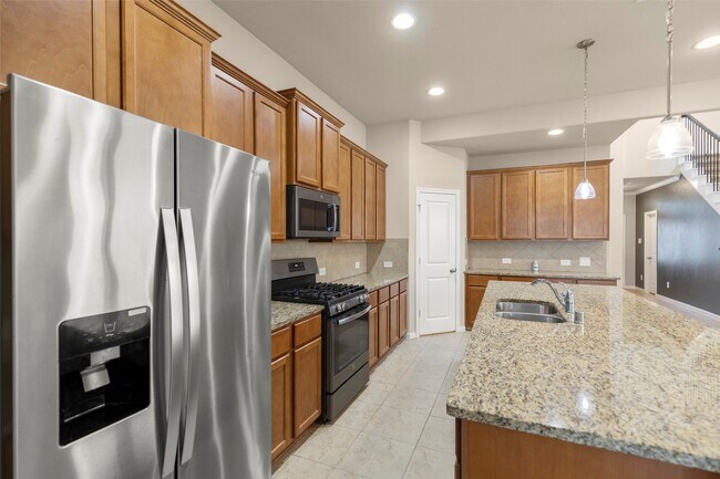 Building Photo - 15714 Highlands Cove Dr
