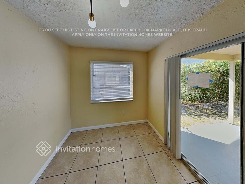 Building Photo - 11421 NW 30th St