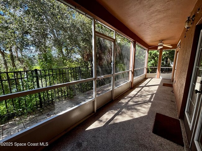 Building Photo - 1390 Isabella Dr