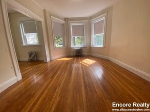 Building Photo - 1163 Boylston St