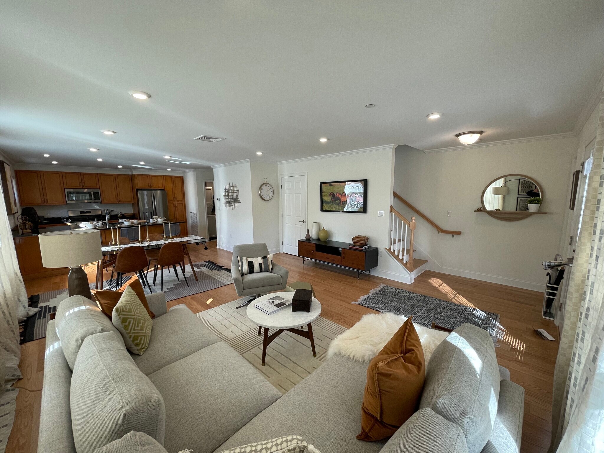 Building Photo - 302 Paine Ct