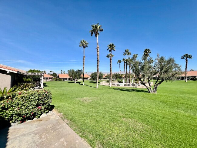 Building Photo - COMING SOON! BEAUTIFUL 2-Bedroom 2 -bathroom UNFURNISHED Condo in La Quinta Palms!