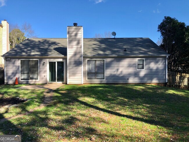 Building Photo - 125 Colony Run