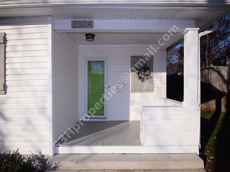 Building Photo - 2304 N 65th St