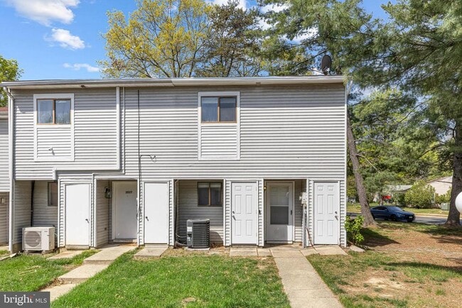 Building Photo - 3029 Heathcote Rd