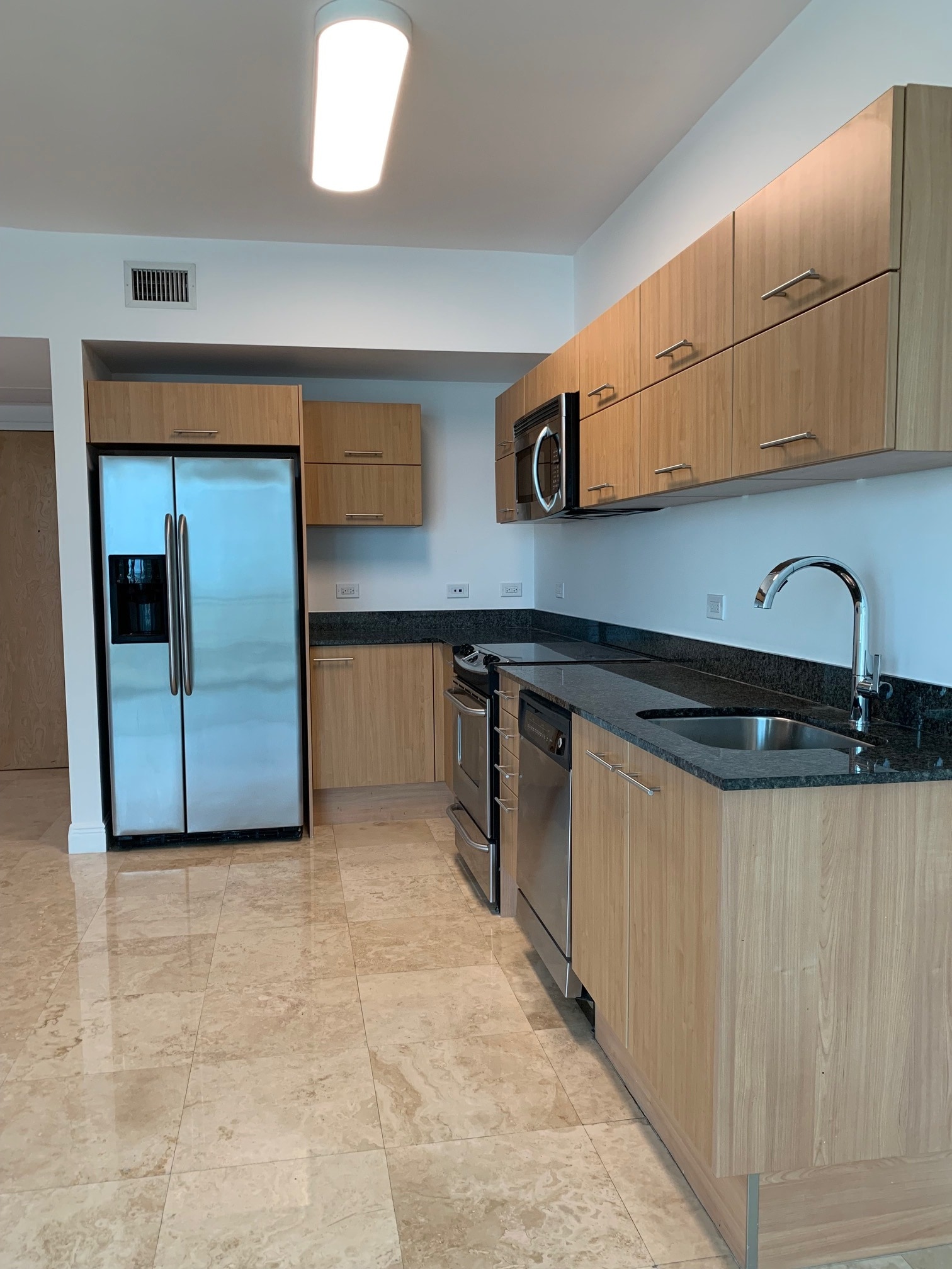 Kitchen - Stainless steel appliances - 350 S Miami Ave