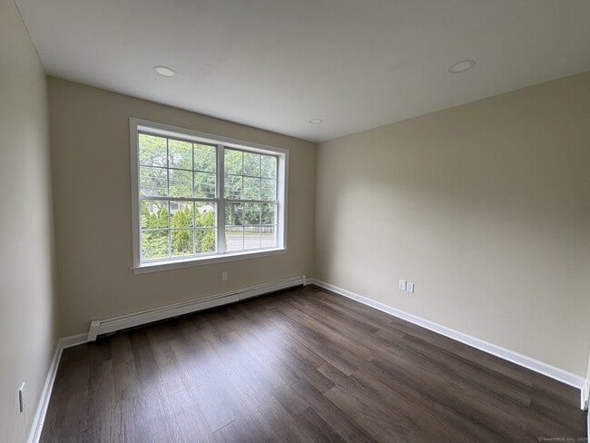 Building Photo - 1211 New Britain Ave