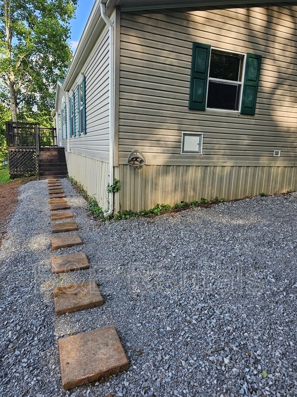 Building Photo - 10016 Stringtown Rd