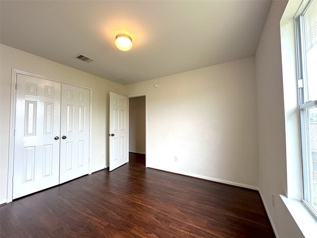 Building Photo - 11115 Lilac Manor Ct