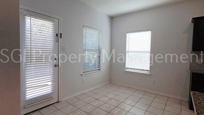 Building Photo - 1212 Bronze Ln