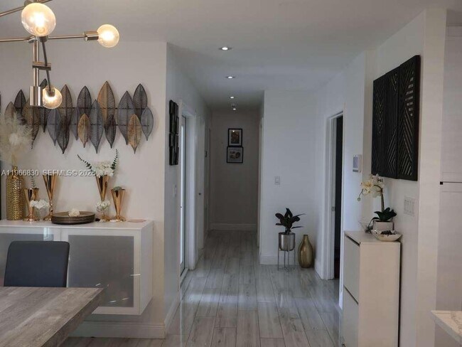 Building Photo - 5505 SW 9th St