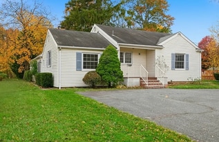 Building Photo - 15 Park St