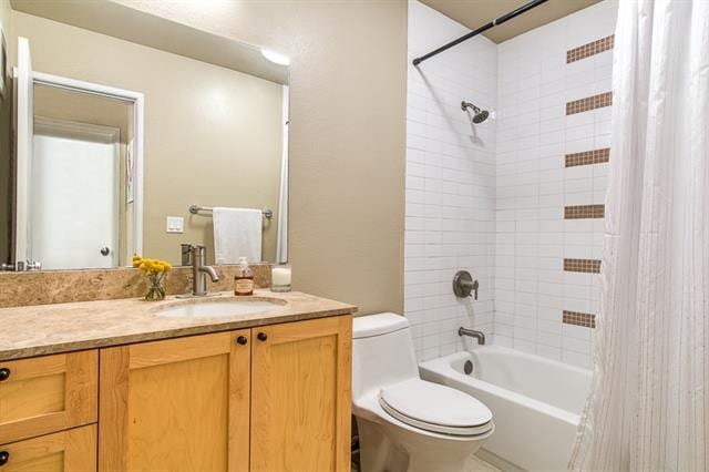Building Photo - 3520 Lebon Dr