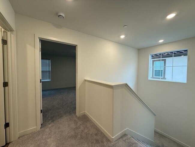 Building Photo - New Build